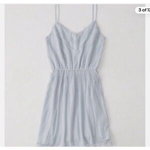 Abercrombie & Fitch Light Gray Lace Fabric XL NWT